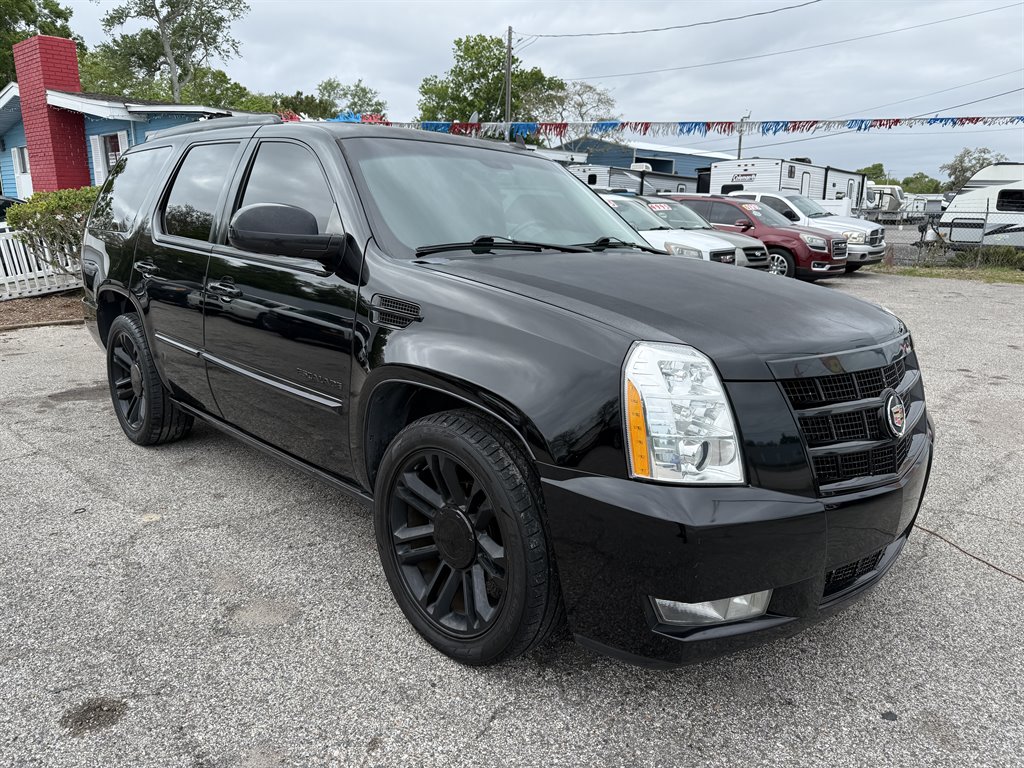 2013 Cadillac Escalade Premium