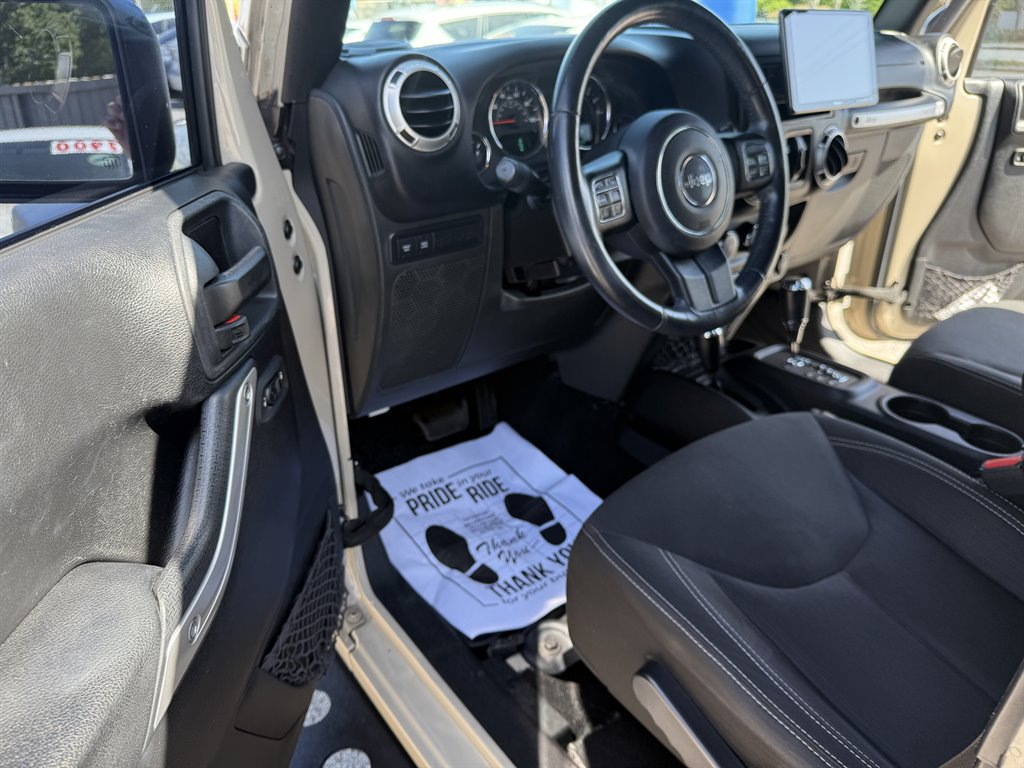2016 Jeep Wrangler Unlimited Rubicon - Photo 19