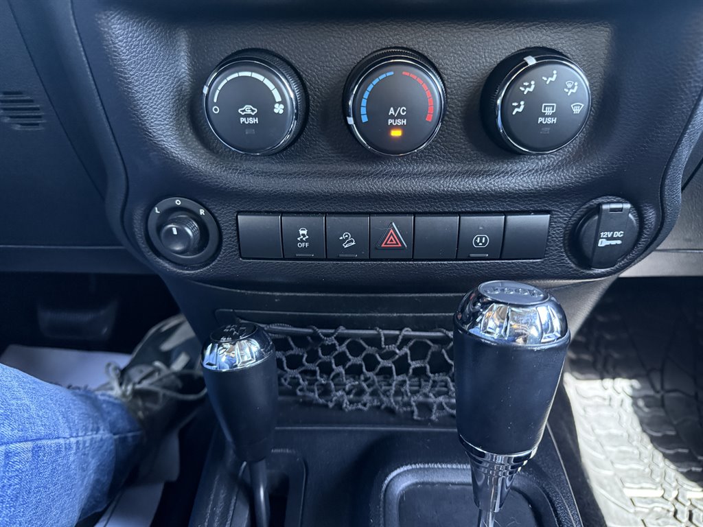 2016 Jeep Wrangler Unlimited Rubicon - Photo 30