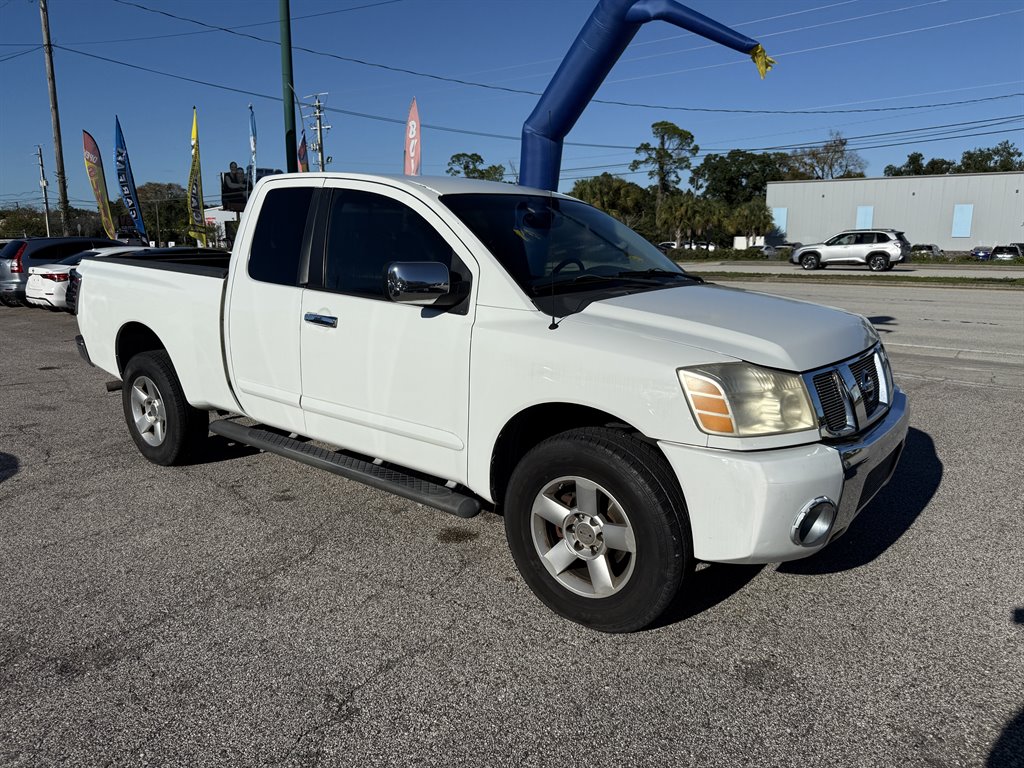 2004 Nissan Titan SE