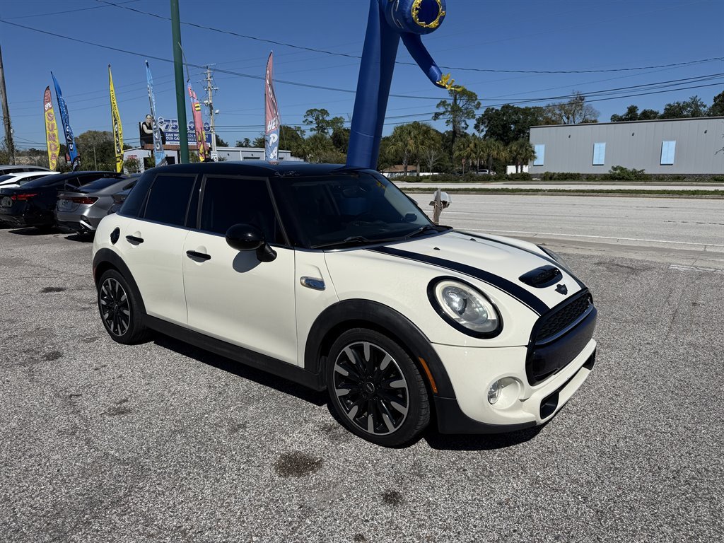2016 MINI Cooper